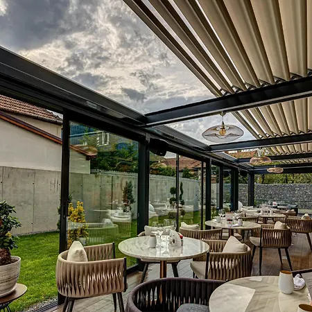 Hotel Vibre 5*