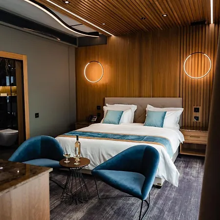 Vibre Hotel 5*
