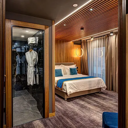 Hotel Vibre 5*