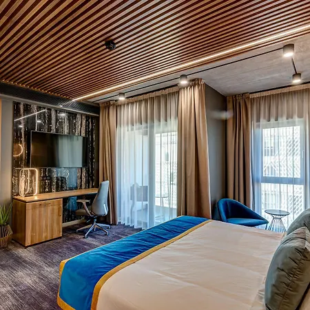 Vibre Hotel 5*